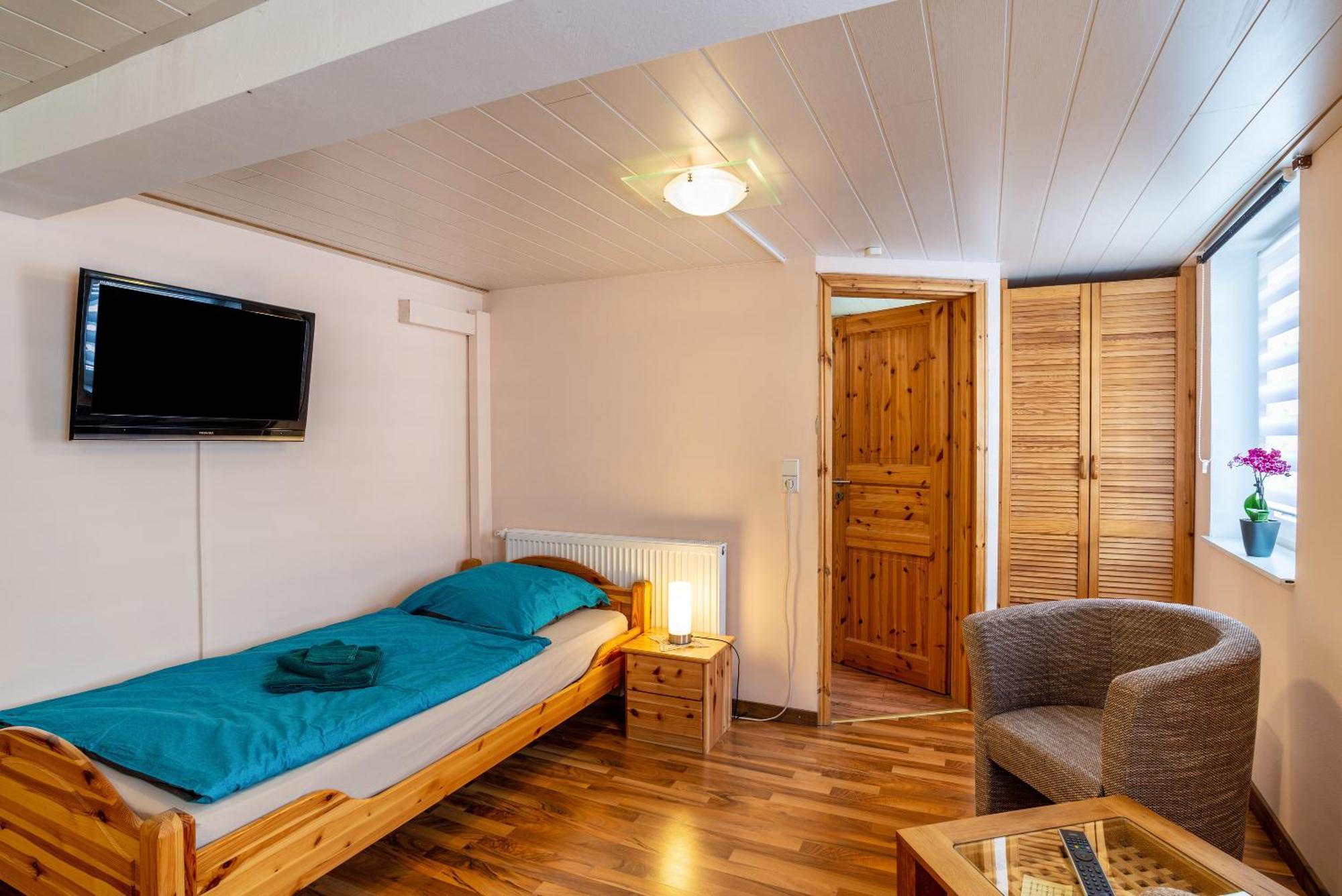 Ferienwohnung Blaues Haus Ubstadt-Weiher Extérieur photo